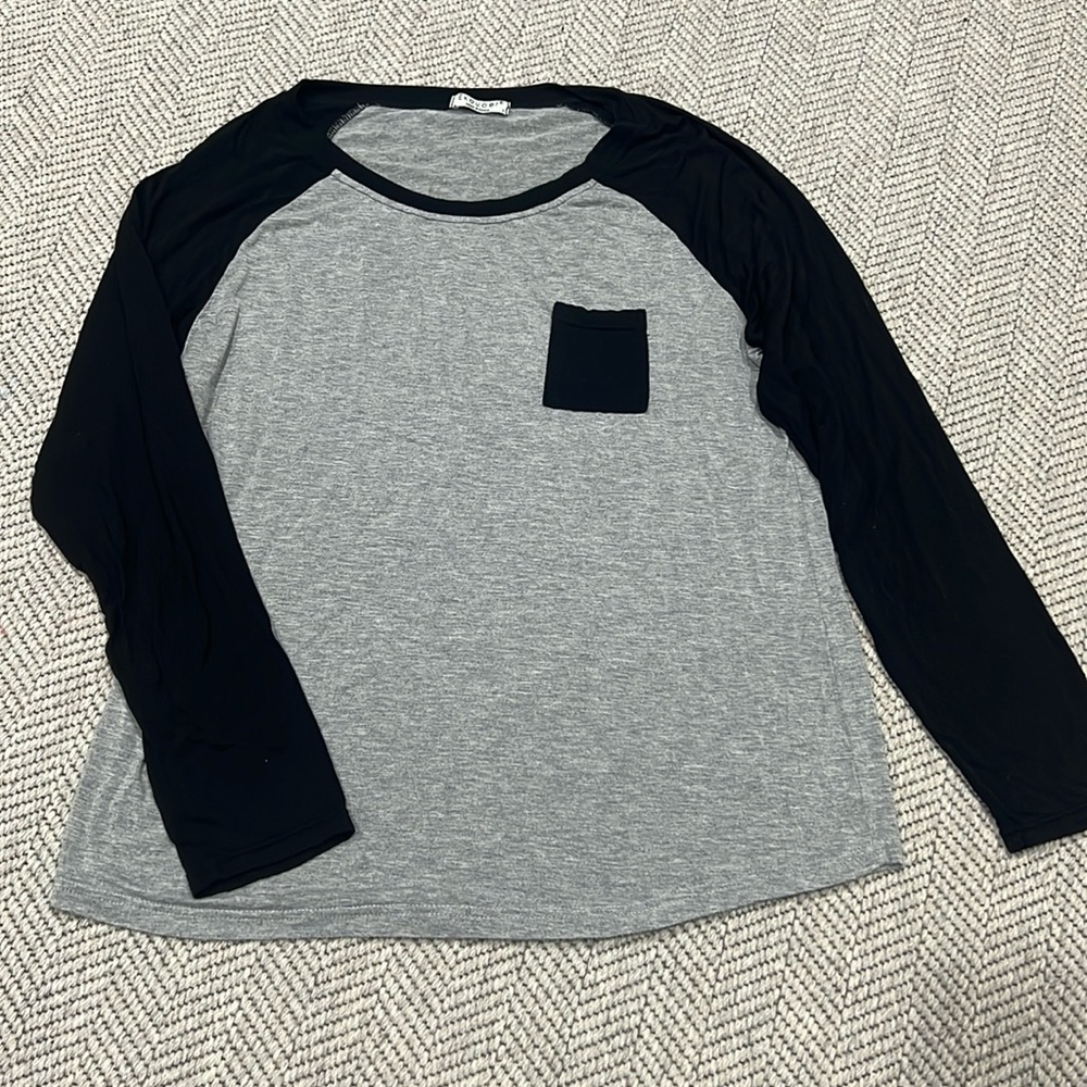 Ekouaer long sleeve top
